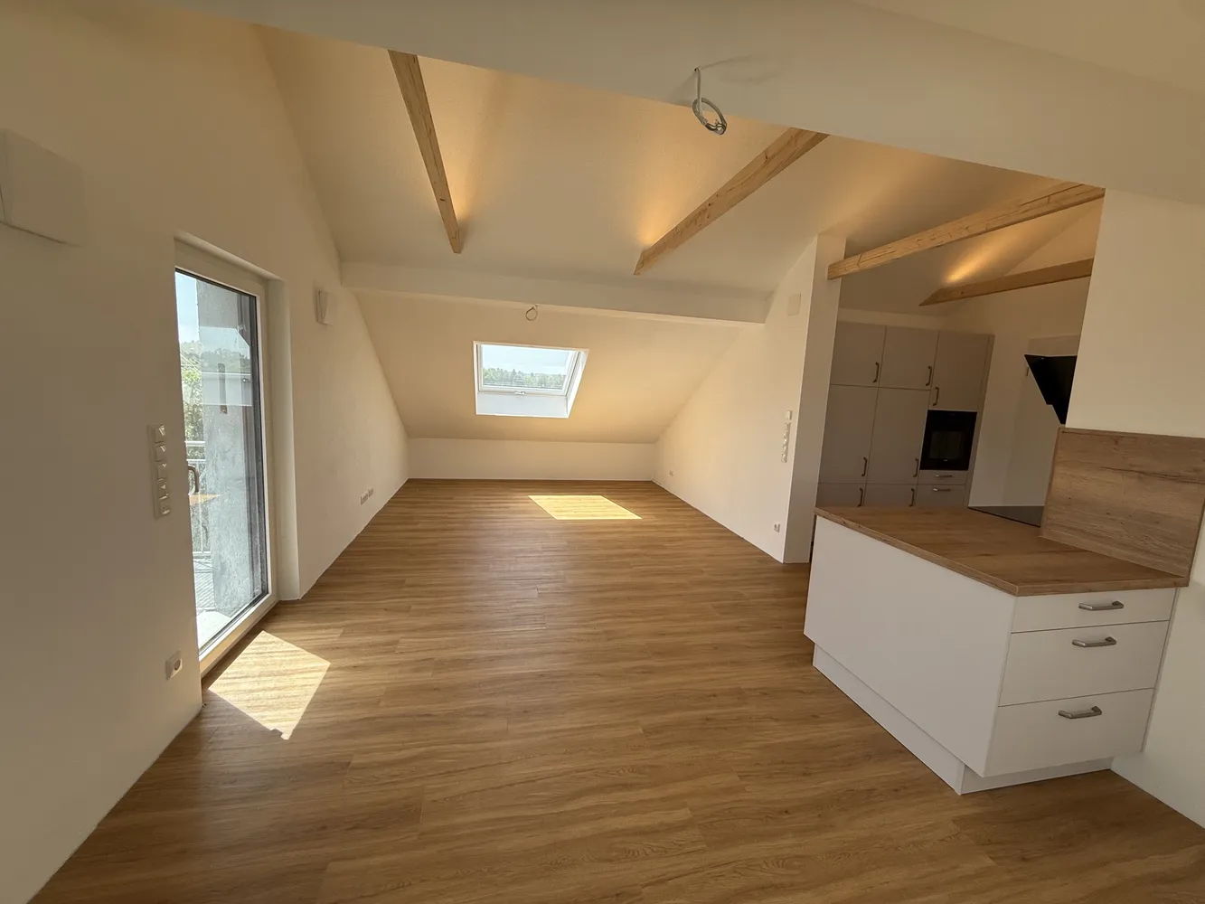 4 Zimmer Wohnung mit 86 m² in Weiden in der Oberpfalz – Bild 1