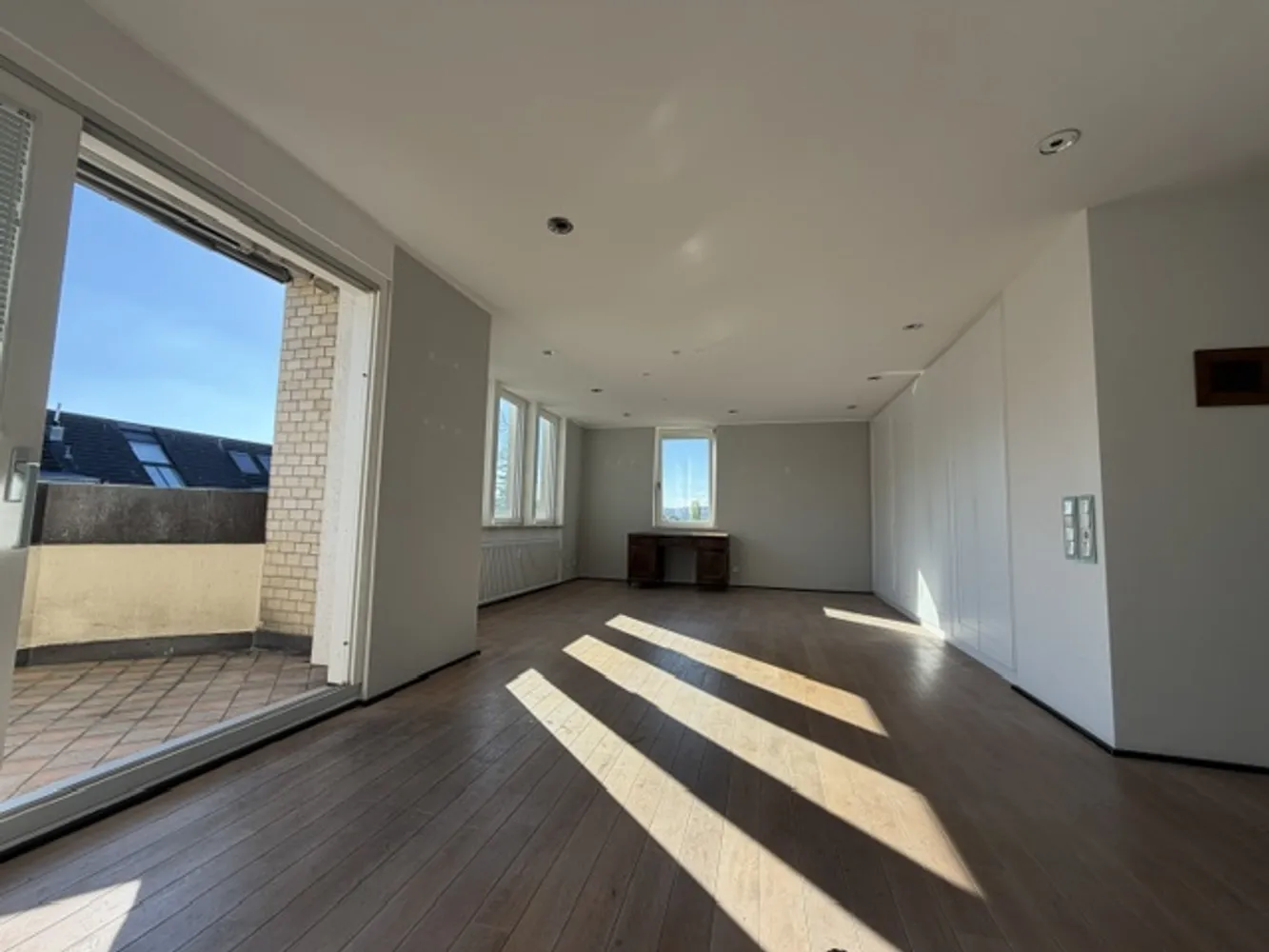 6 Zimmer Wohnung mit 270 m² in Stuttgart – Bild 11