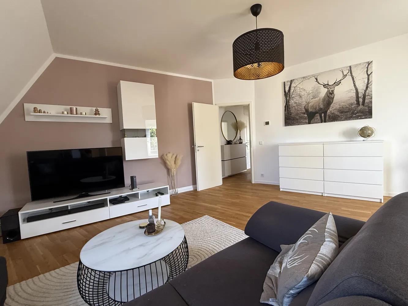 2 Zimmer Wohnung mit 72 m² in Frankfurt am Main – Bild 3