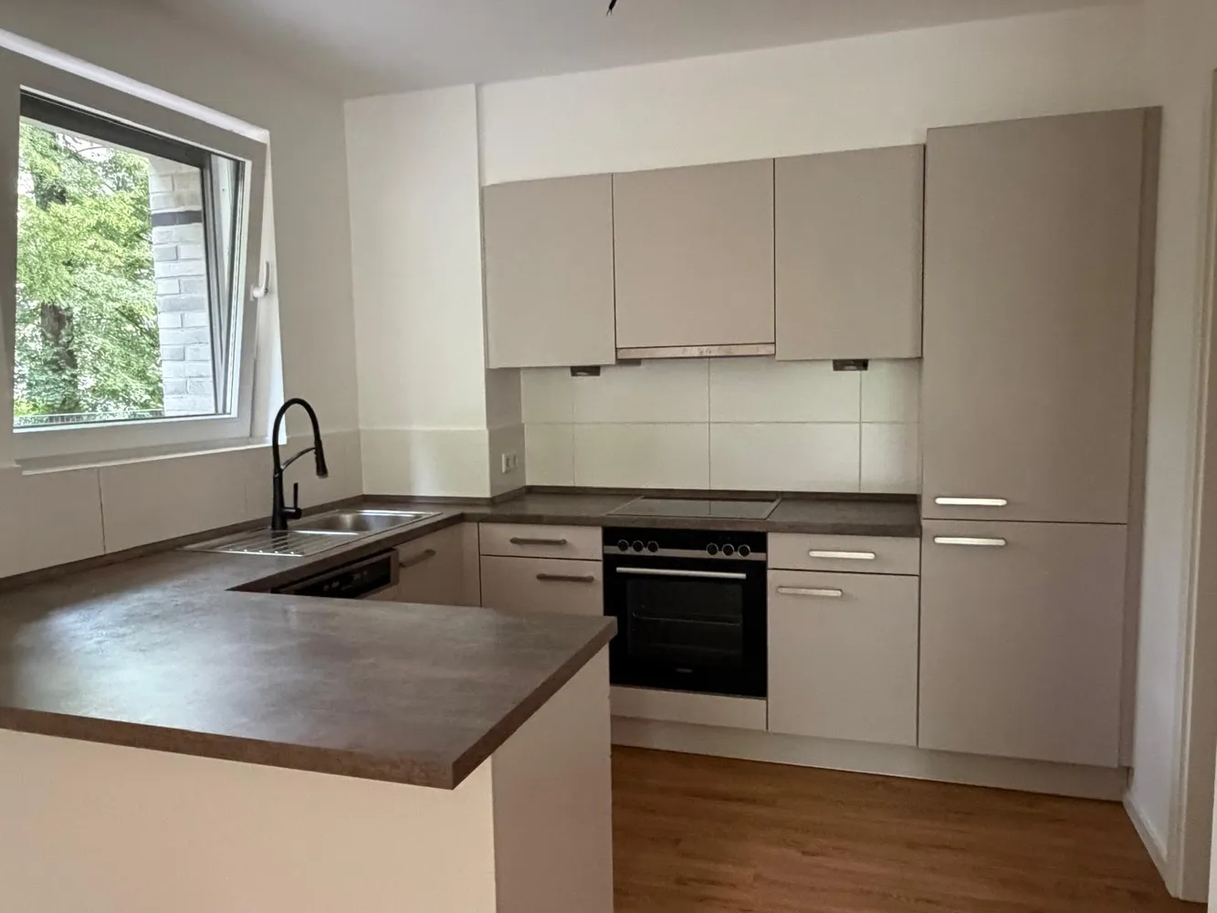3 Zimmer Wohnung mit 100 m² in Berlin – Bild 4