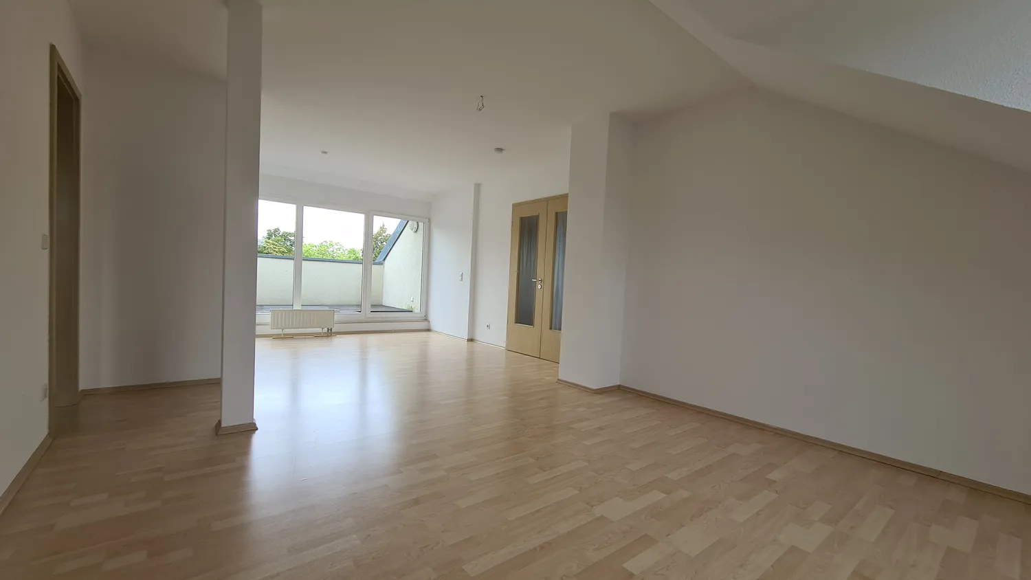 3 Zimmer Wohnung mit 90 m² in Halle (Saale) – Bild 4