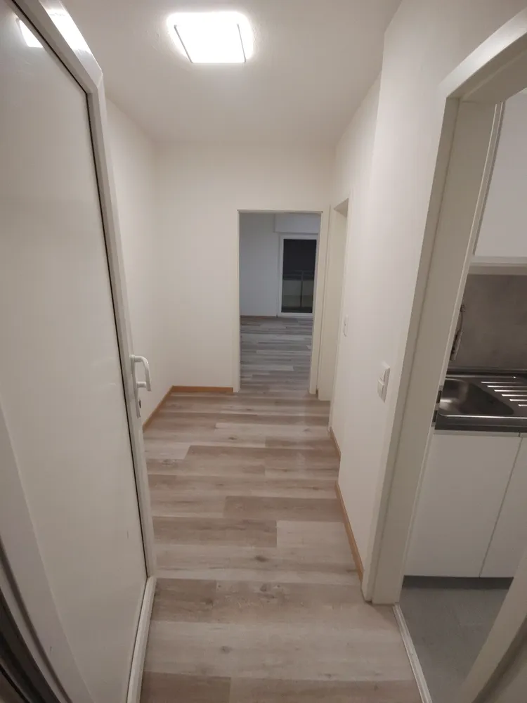 1 Zimmer Wohnung mit 37 m² in Karlsruhe – Bild 2