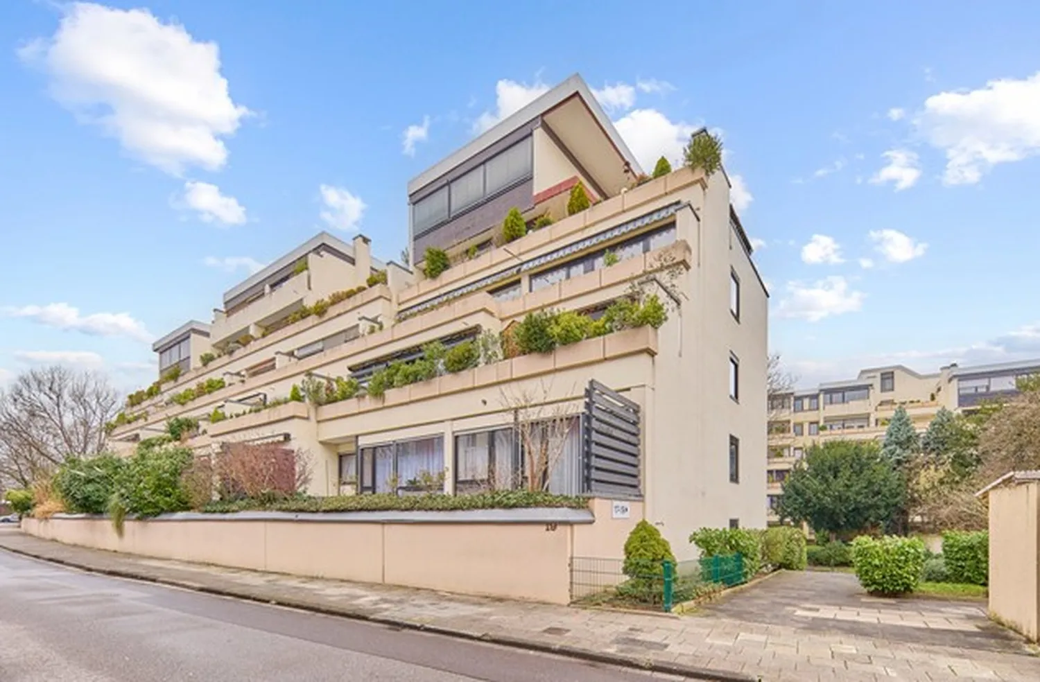 6 room apartment with 160 m² in Ludwigshafen am Rhein – Photo 1
