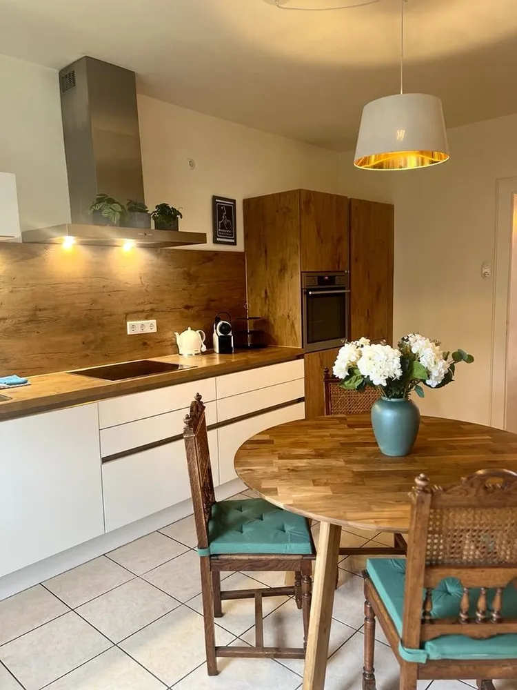 2 Zimmer Wohnung mit 77 m² in Düsseldorf – Bild 2