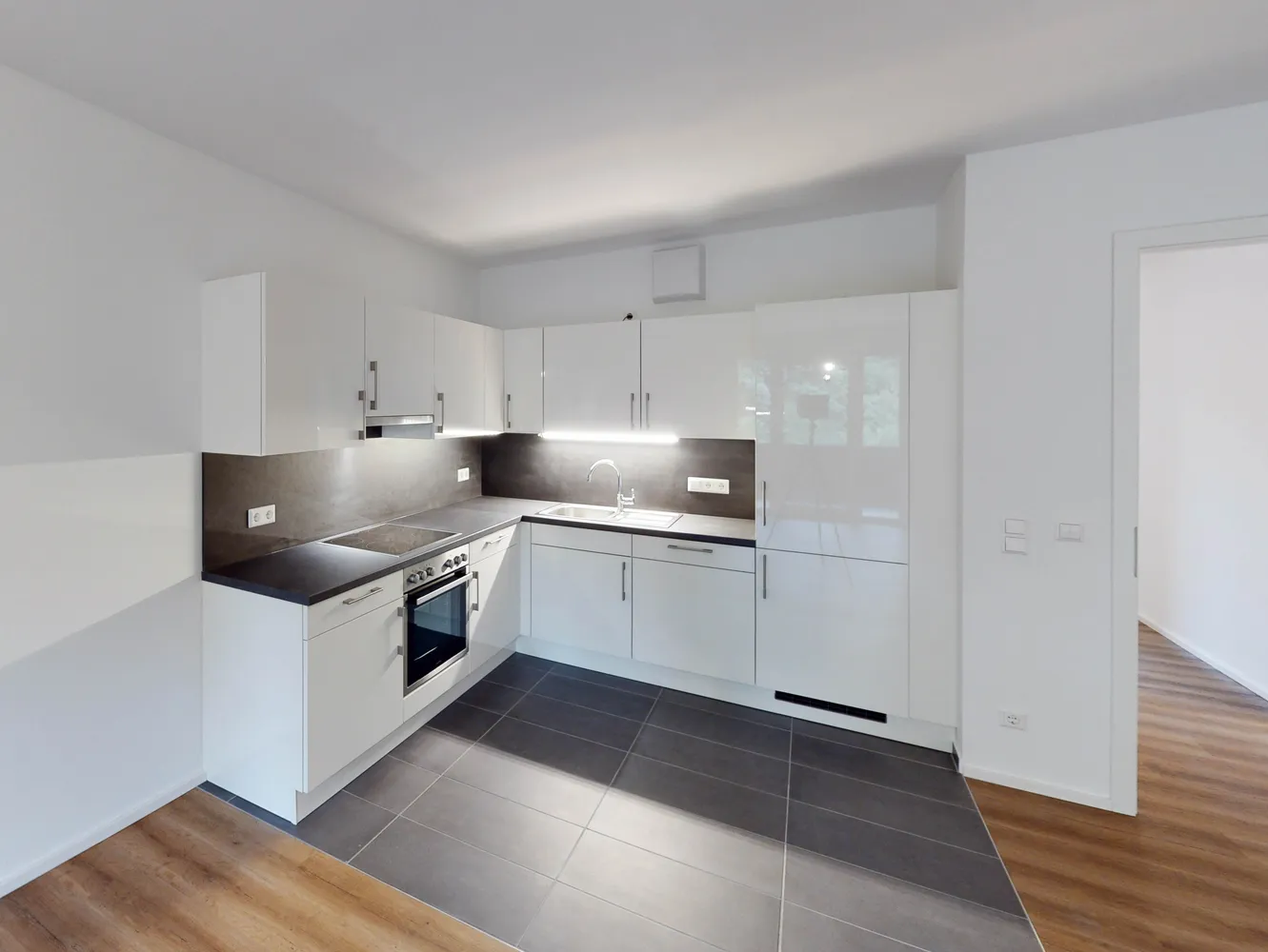 3 Zimmer Wohnung mit 79 m² in Dresden – Bild 2
