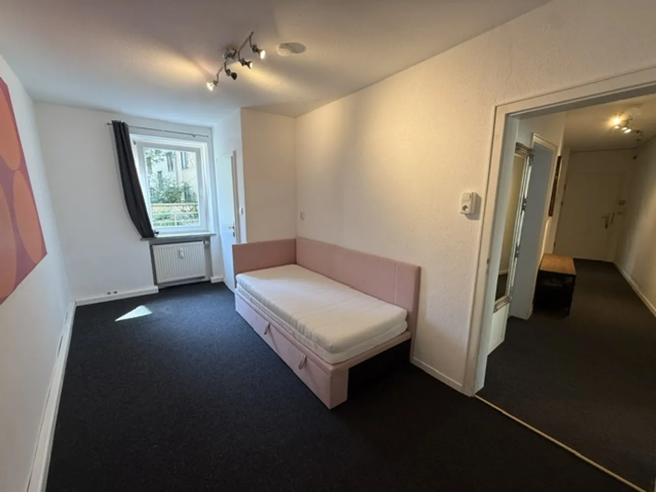 1 room apartment with 65 m² in Munich – Photo 2