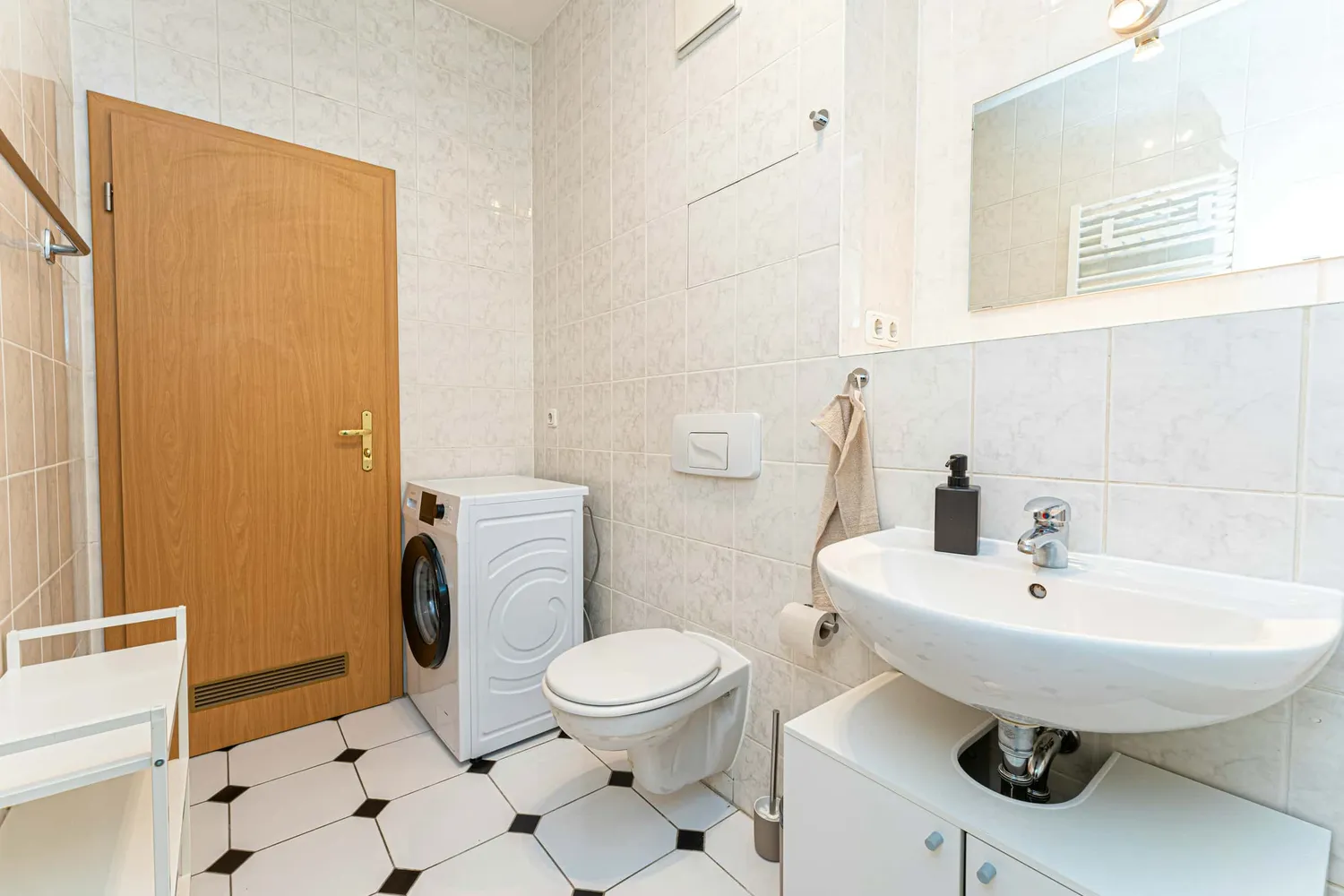 Shared room with 12 m² in Berlin – Photo 8
