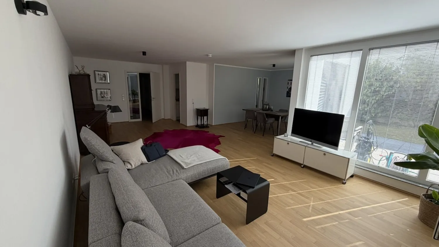 4 Zimmer Wohnung mit 136 m² in Aachen – Bild 2