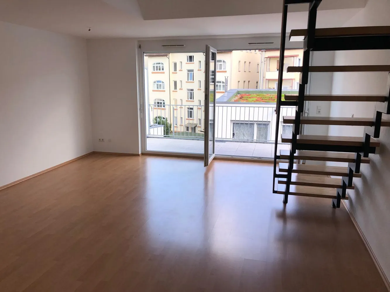 3 Zimmer Wohnung mit 75 m² in Stuttgart – Bild 3