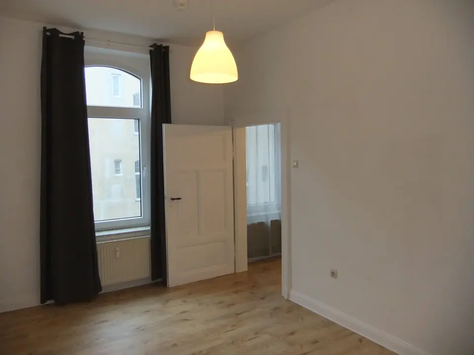 2 Zimmer Wohnung mit 80 m² in Hannover – Bild 2