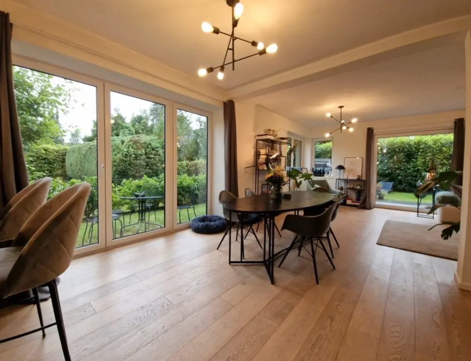 6 Zimmer Wohnung mit 180 m² in Norderstedt – Bild 4