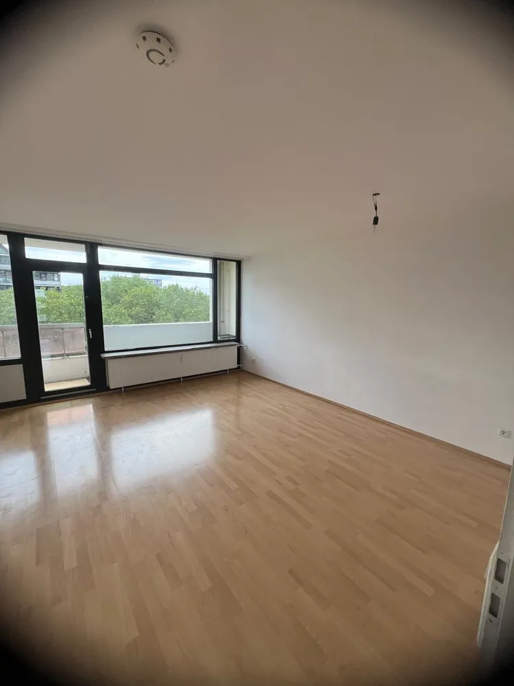 3 Zimmer Wohnung mit 75 m² in Köln – Bild 4