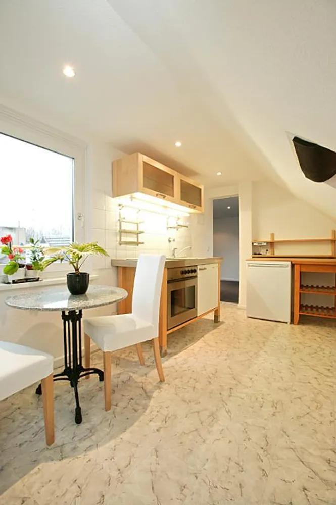 2 Zimmer Wohnung mit 42 m² in Düsseldorf – Bild 1