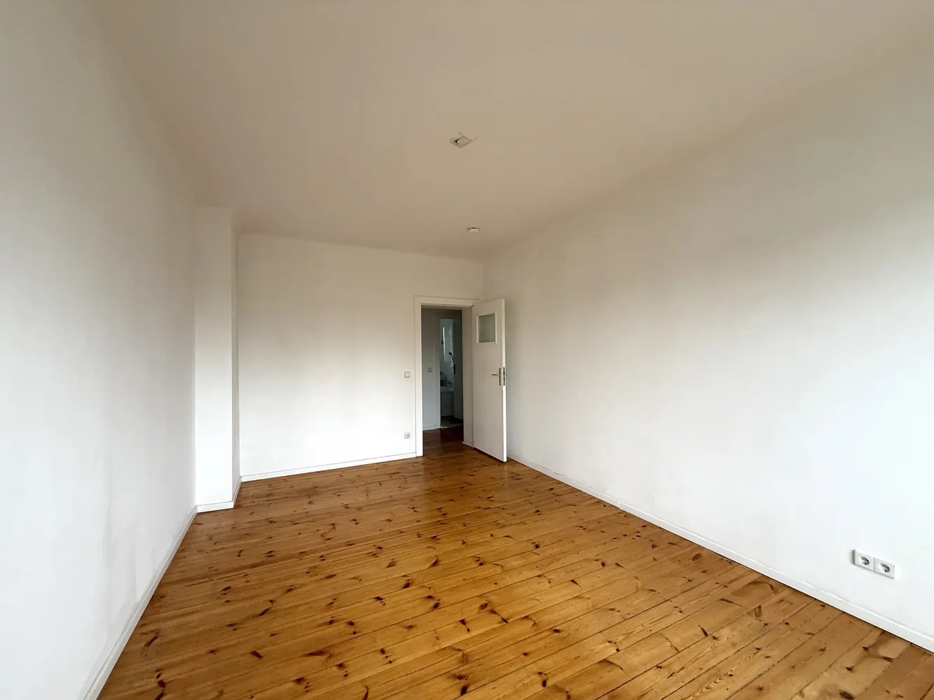 2 Zimmer Wohnung mit 54 m² in Berlin – Bild 11