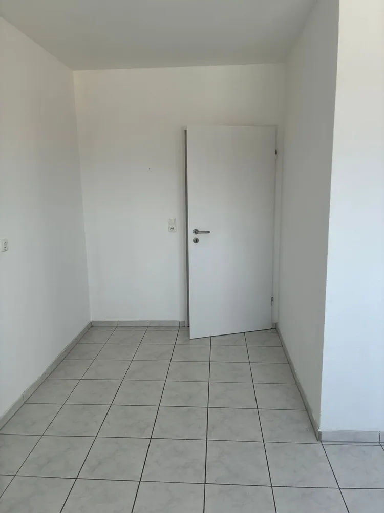 3 Zimmer Wohnung mit 76 m² in Duisburg – Bild 4