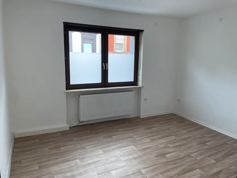 4 Zimmer Wohnung mit 100 m² in Saarbrücken – Bild 3