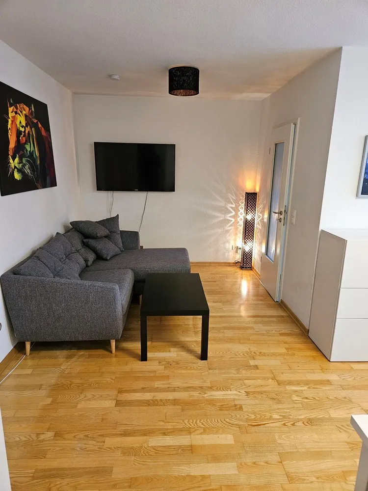 4 Zimmer Wohnung mit 62 m² in Frankfurt am Main – Bild 1