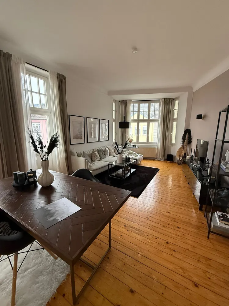 2 Zimmer Wohnung mit 82 m² in Mönchengladbach – Bild 1