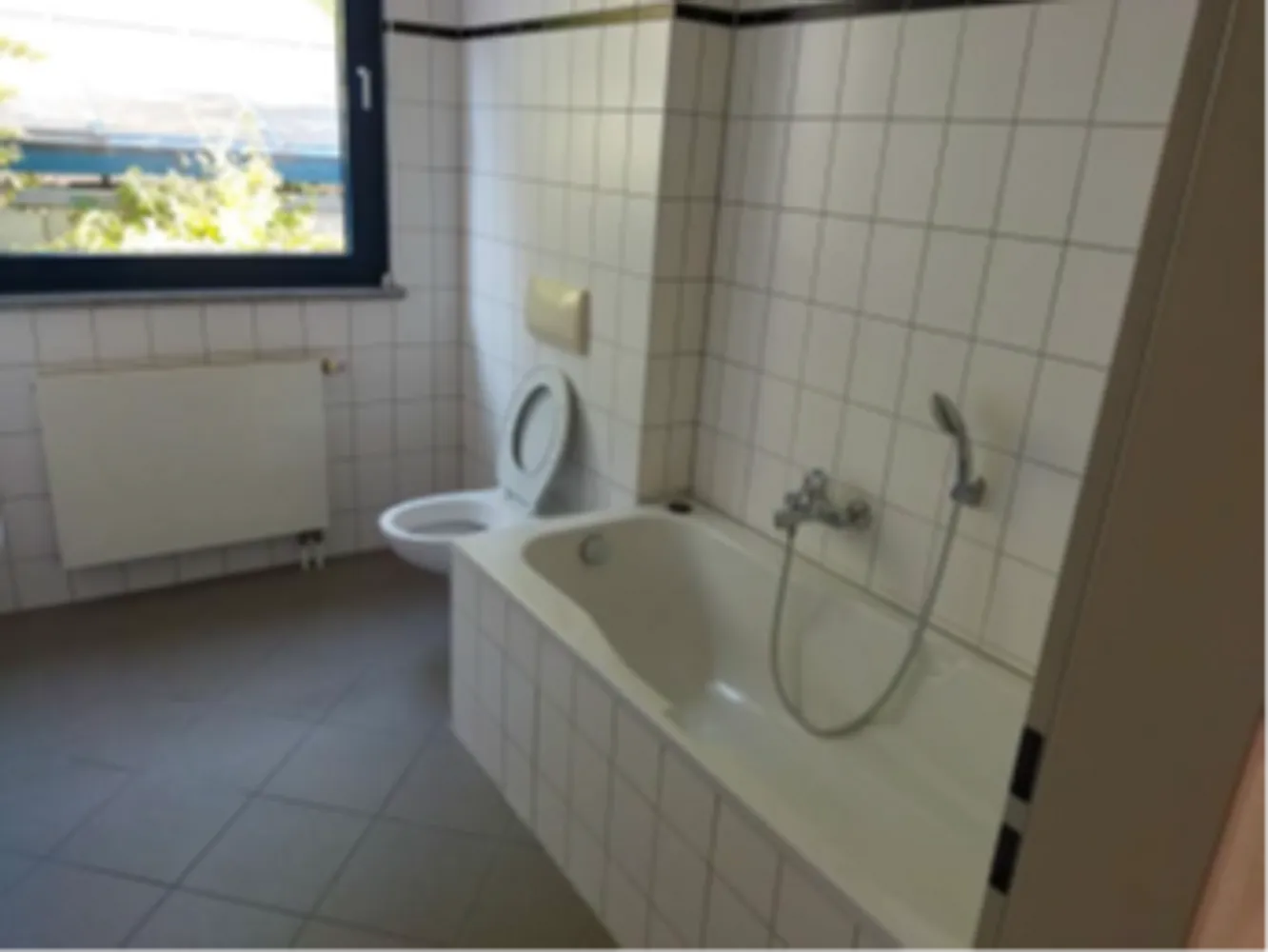 3 Zimmer Wohnung mit 80 m² in Halle (Saale) – Bild 1