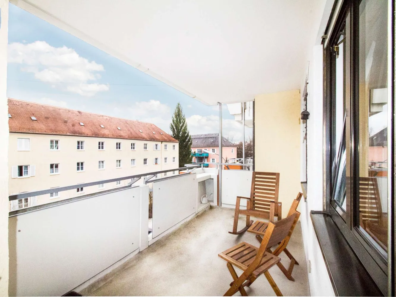 2 Zimmer Wohnung mit 53 m² in München – Bild 2