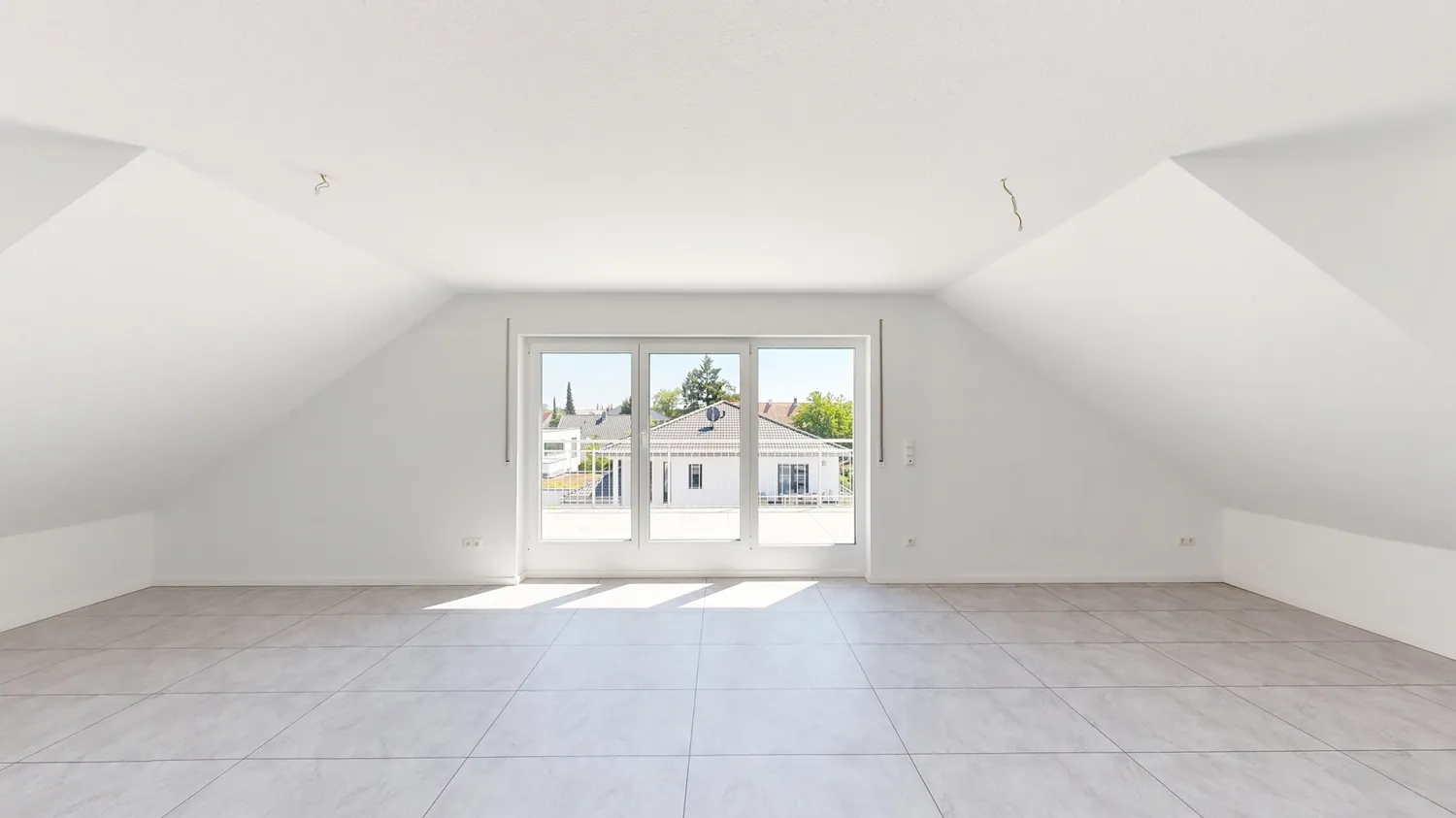 3 Zimmer Wohnung mit 94 m² in Nürnberg – Bild 2
