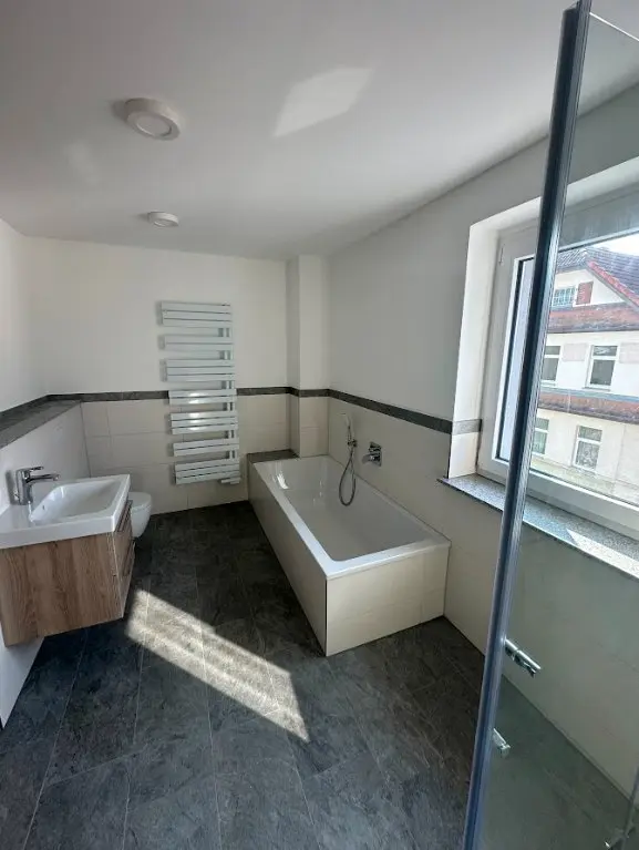 5 Zimmer Wohnung mit 108 m² in Plauen – Bild 10
