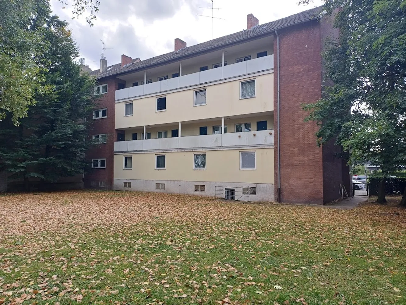 4 Zimmer Wohnung mit 85 m² in Düsseldorf – Bild 2