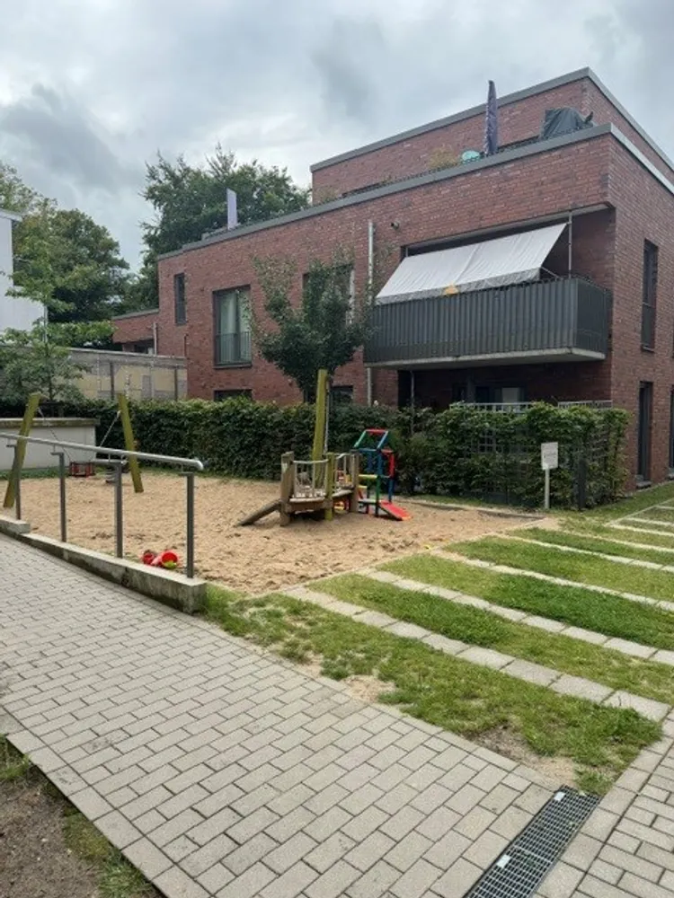 4 Zimmer Wohnung mit 108 m² in Ahrensburg – Bild 3