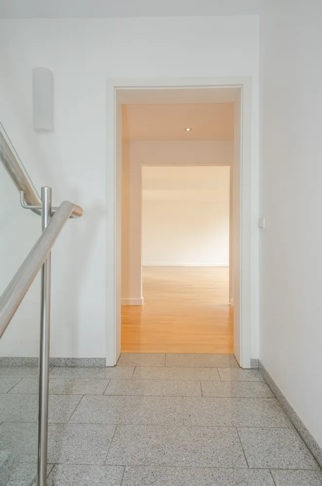3 Zimmer Wohnung mit 128 m² in Düsseldorf – Bild 2