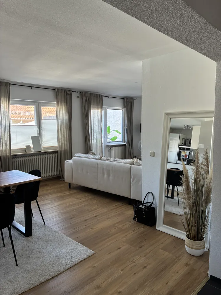 3 Zimmer Wohnung mit 101 m² in Wiesbaden – Bild 2