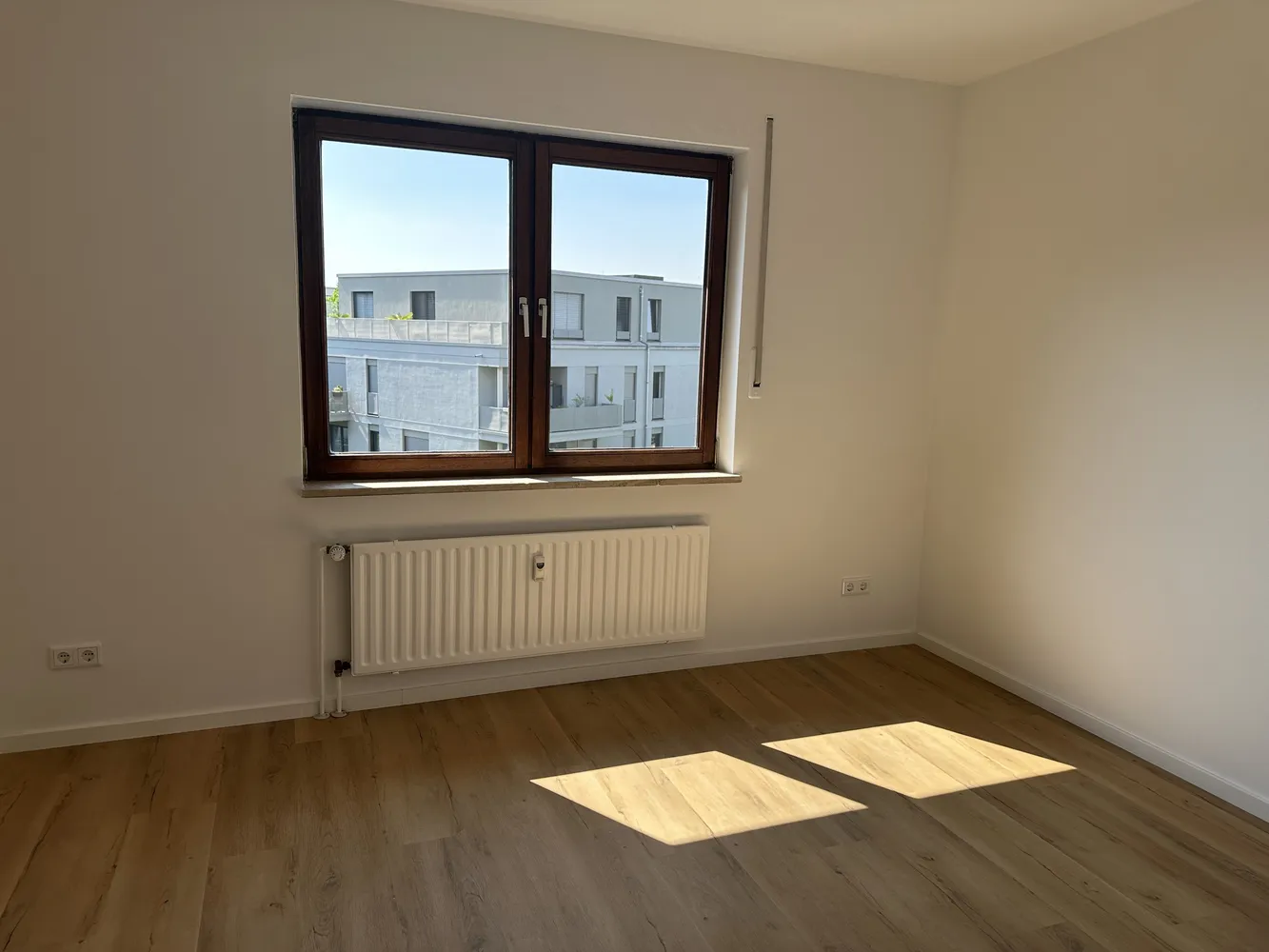 4 Zimmer Wohnung mit 99 m² in Düsseldorf – Bild 3