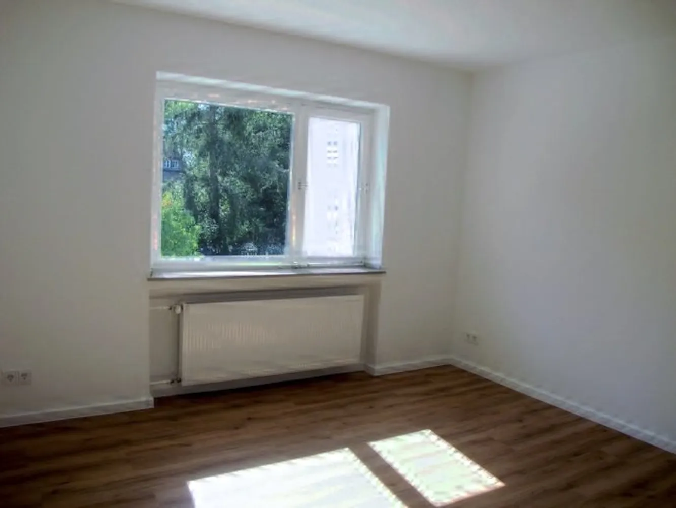 4 Zimmer Wohnung mit 90 m² in Köln – Bild 2
