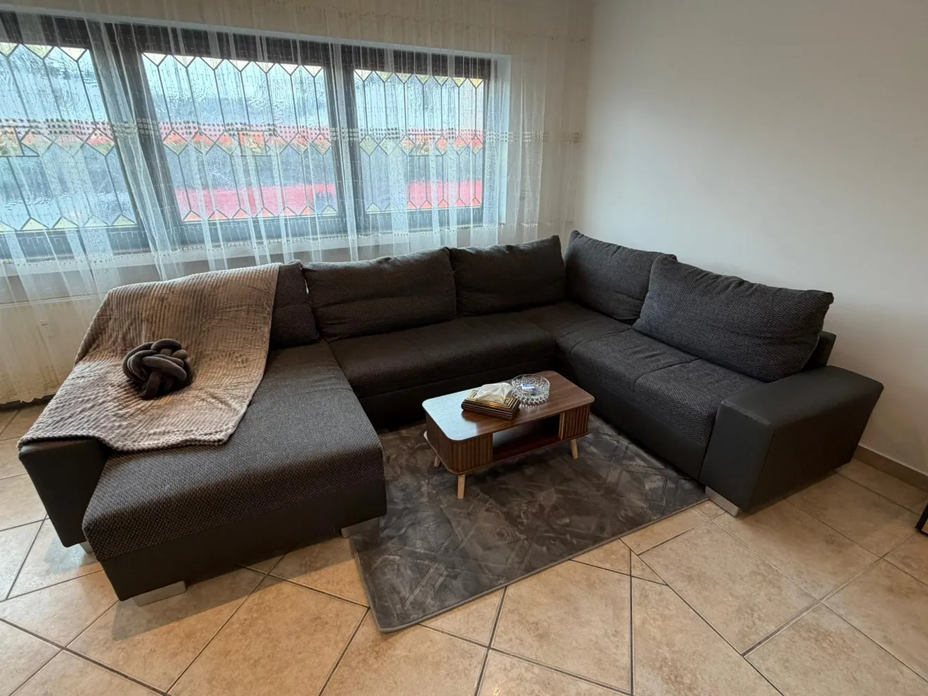 2 Zimmer Wohnung mit 77 m² in Bonn – Bild 1
