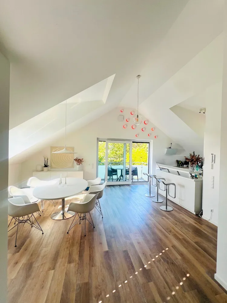 4 Zimmer Wohnung mit 118 m² in Stuttgart – Bild 4