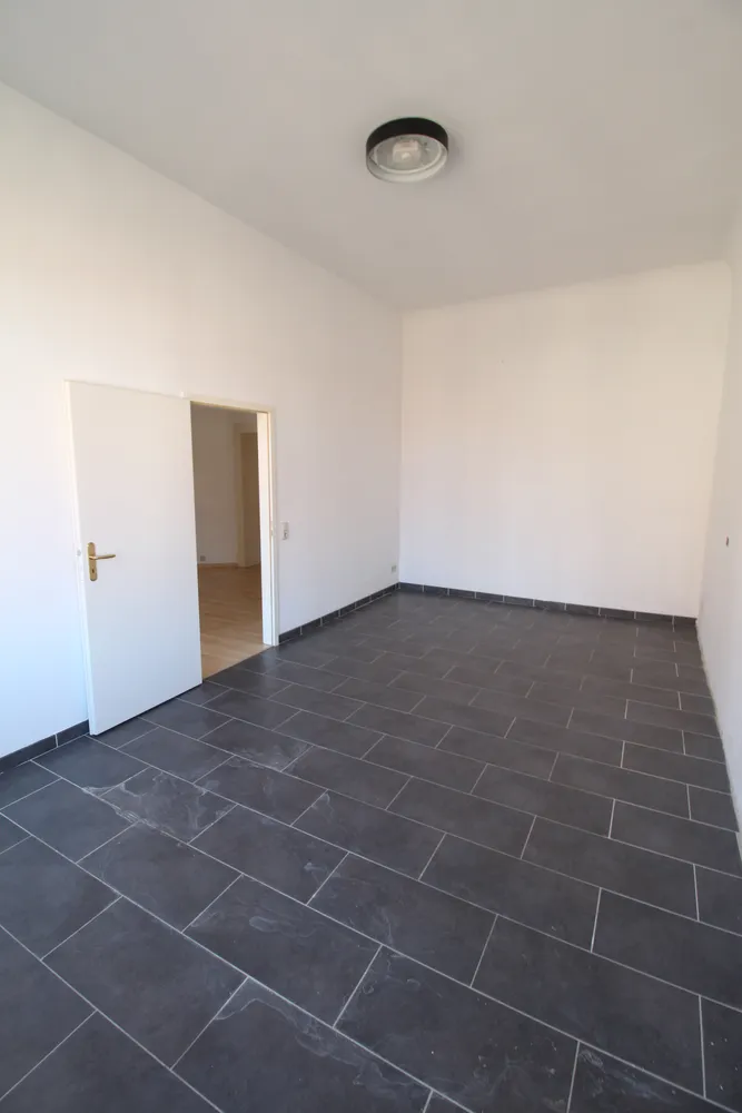 2 Zimmer Wohnung mit 104 m² in Halle (Saale) – Bild 9