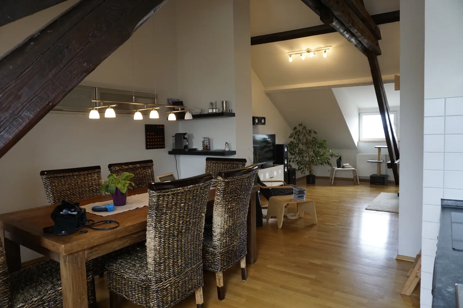 2 Zimmer Wohnung mit 75 m² in Aachen – Bild 1