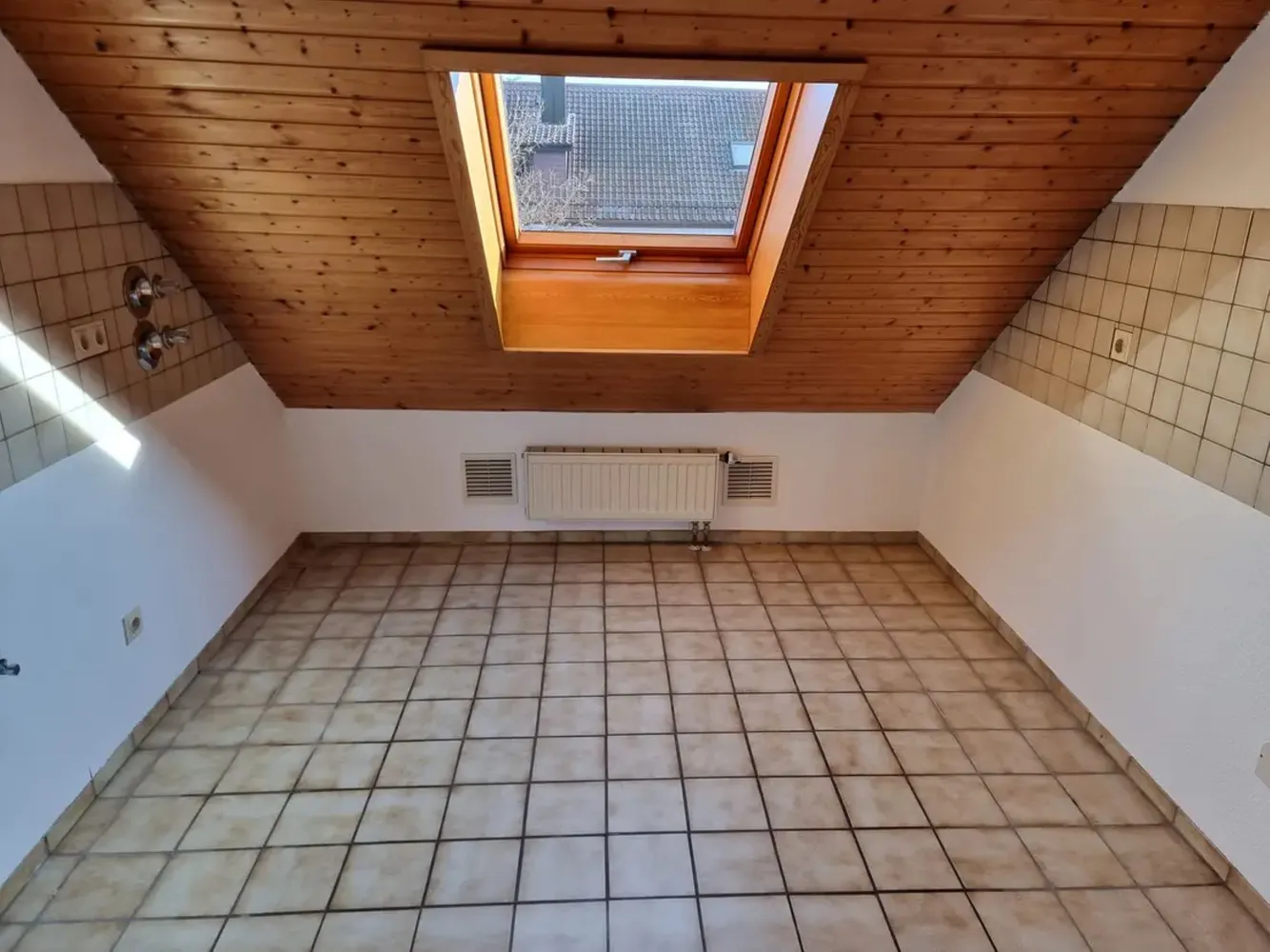 4 Zimmer Wohnung mit 100 m² in Karlsruhe – Bild 11