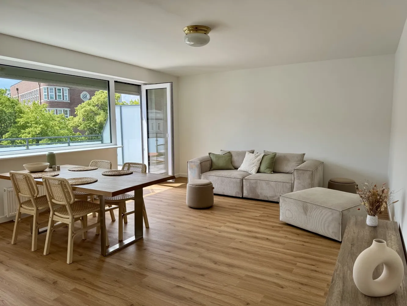 2 Zimmer Wohnung mit 72 m² in Hamburg – Bild 1