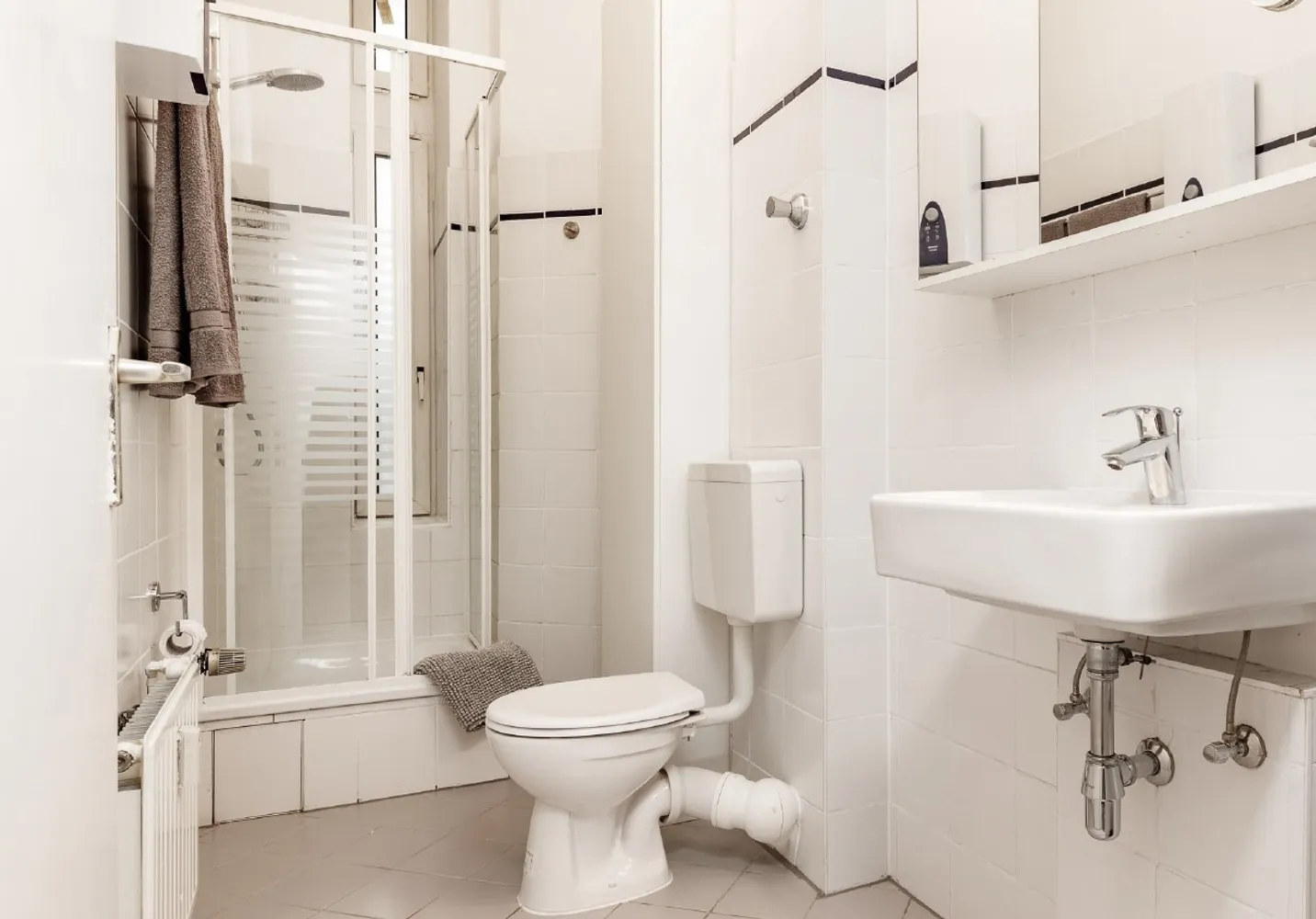 1 room apartment with 45 m² in Berlin – Photo 8