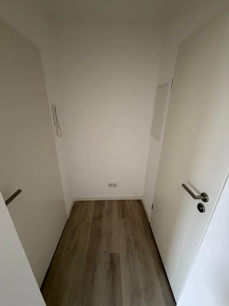 1 Zimmer Wohnung mit 33 m² in Frankfurt am Main – Bild 8