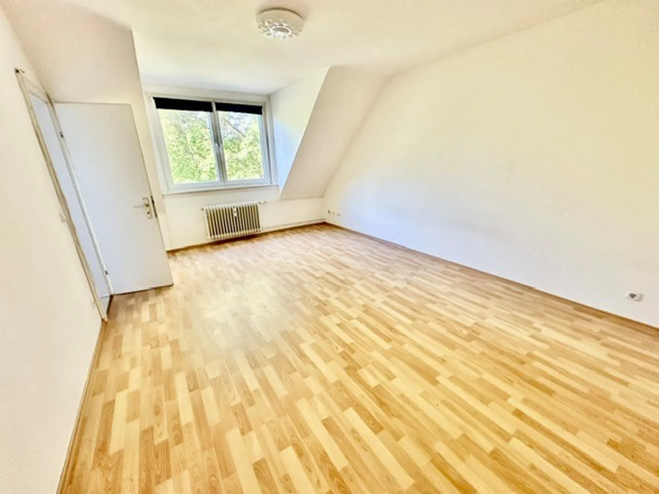 2 Zimmer Wohnung mit 45 m² in Wiesbaden – Bild 2
