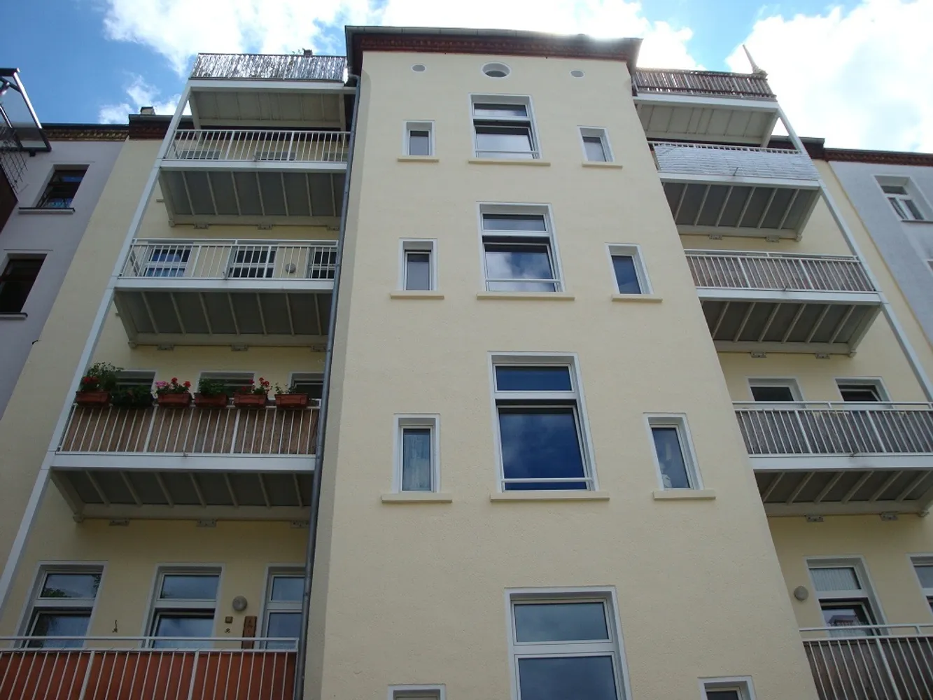 4 Zimmer Wohnung mit 95 m² in Leipzig – Bild 2