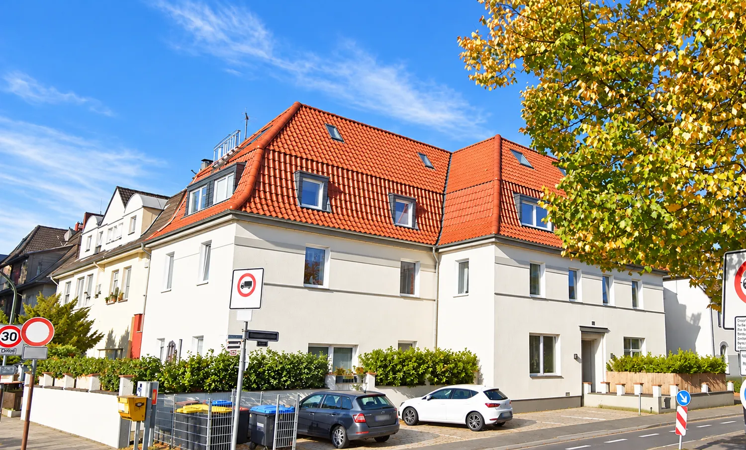 5 Zimmer Wohnung mit 139 m² in Düsseldorf – Bild 1