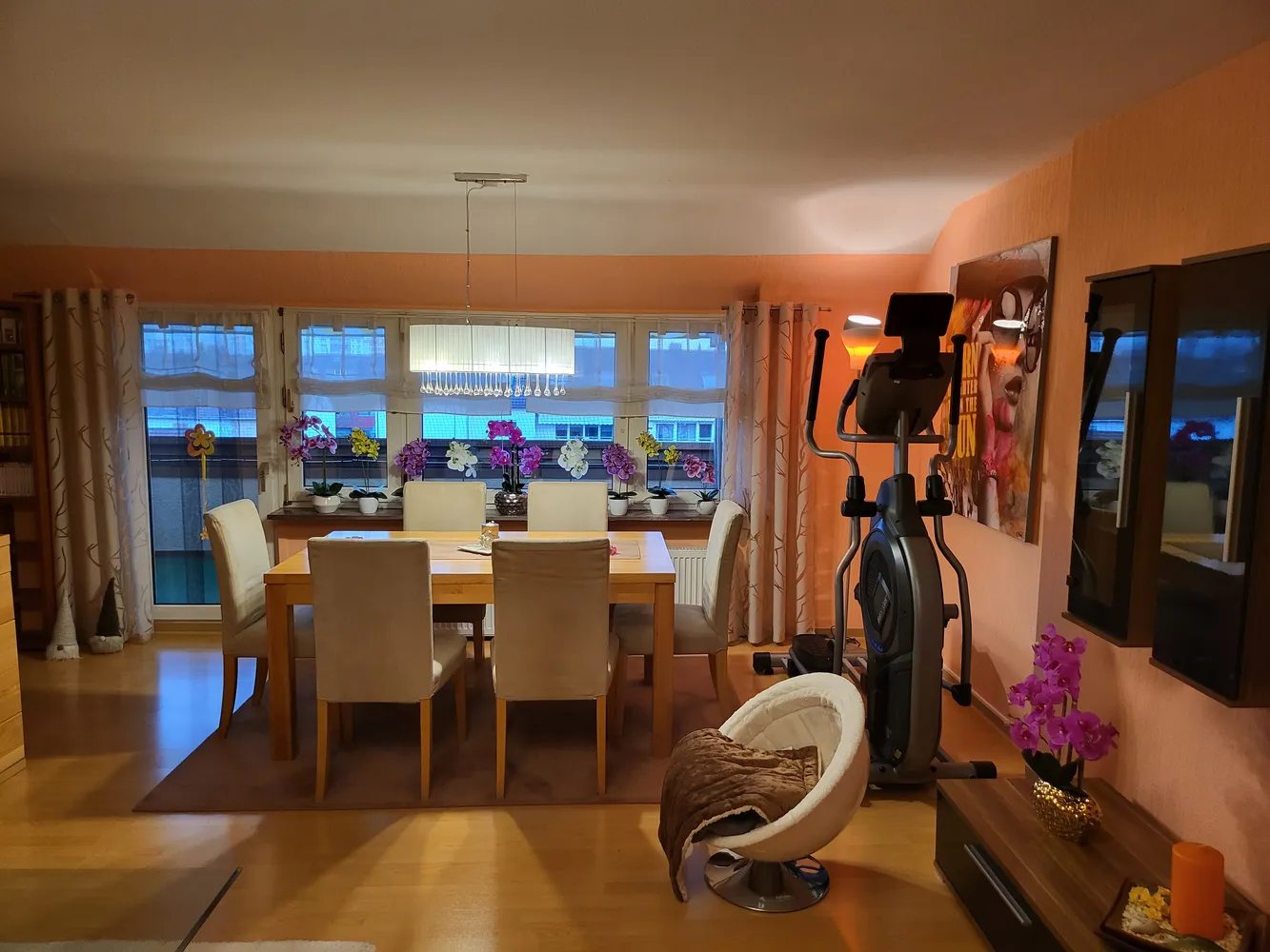 3 Zimmer Wohnung mit 94 m² in Karlsruhe – Bild 2