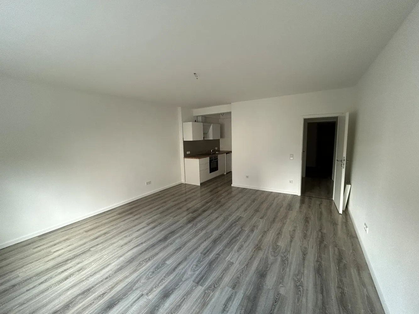 1 Zimmer Wohnung mit 35 m² in Köln – Bild 3