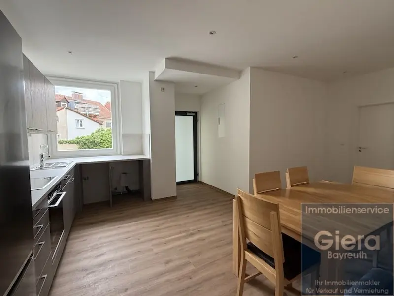 8 Zimmer Wohnung mit 18 m² in Bayreuth – Bild 9