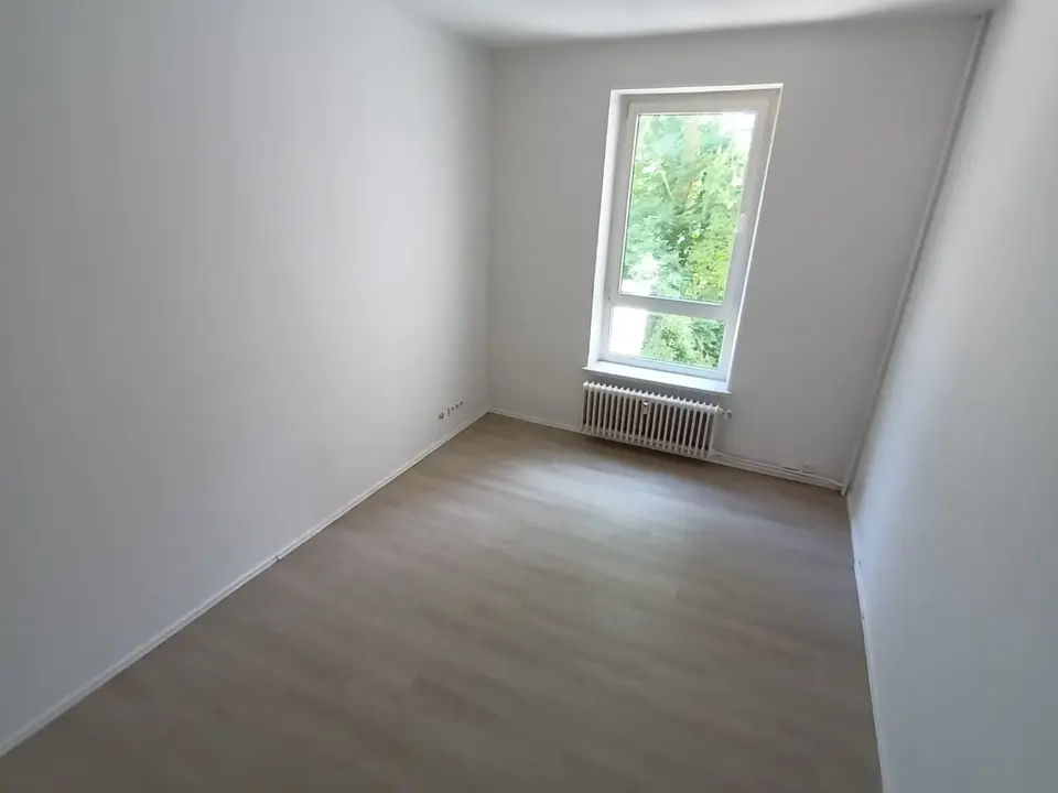 6 Zimmer Wohnung mit 100 m² in Wilhelmshaven – Bild 1