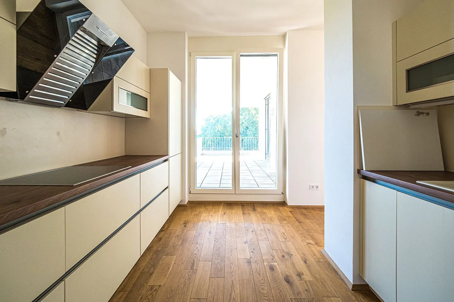 4 Zimmer Wohnung mit 130 m² in Dresden – Bild 12