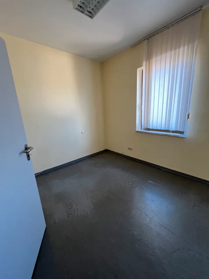 6 Zimmer Wohnung mit 227 m² in Potsdam – Bild 10