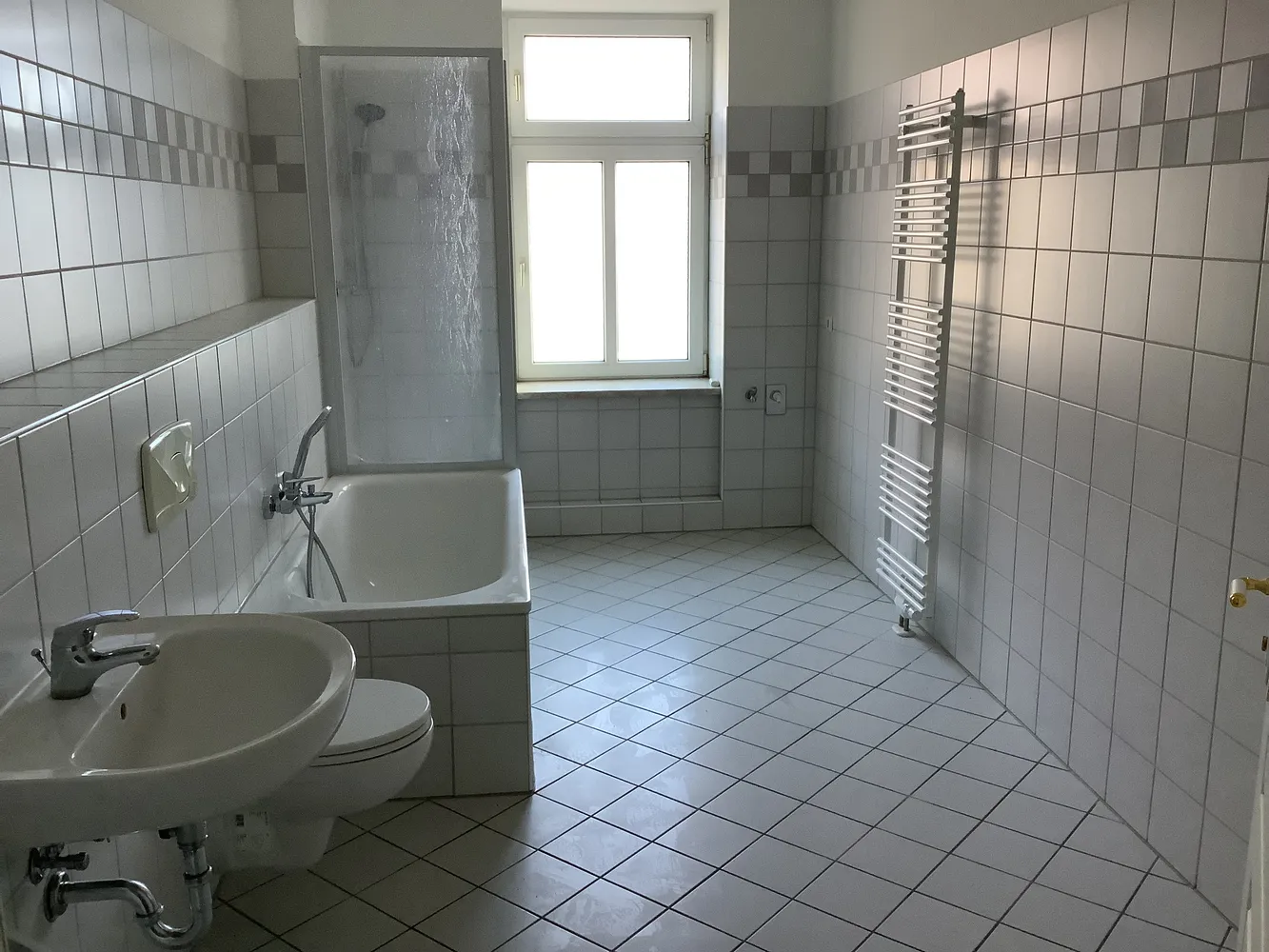 2 Zimmer Wohnung mit 74 m² in Leipzig – Bild 2